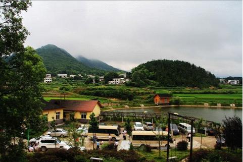 莲华乡村旅游区