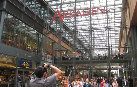 Potsdamer Platz Arkaden购物中心的图片