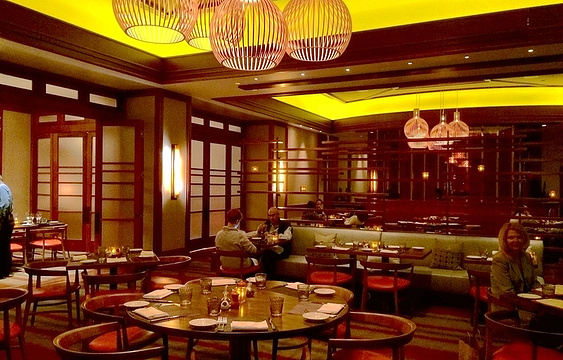 Veranda at Four Seasons旅游景点图片