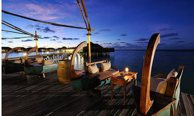 阿雅达岛欢歌笑语餐厅