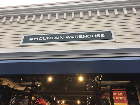 Mountain Warehouse旅游景点图片