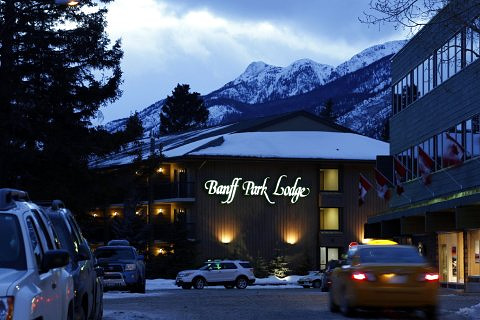 班夫公园酒店(Banff Park Lodge)