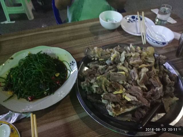 玛拉沁(都兰小区东北)