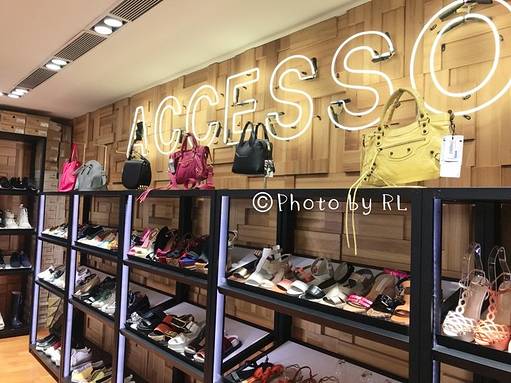 王府井奥莱·香江小镇