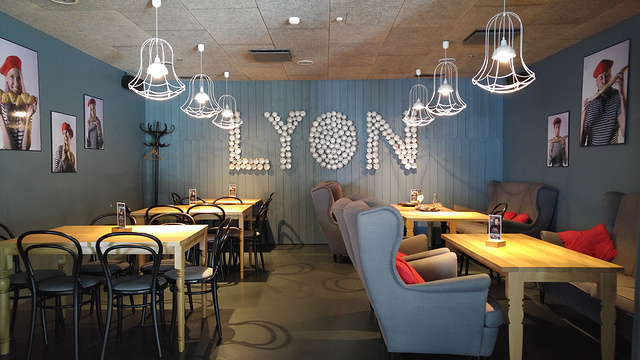 Cafe Lyon Coffee & Restaurant旅游景点图片