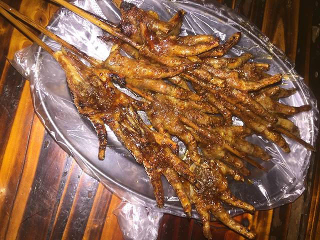 香记烧烤城(覃塘店)