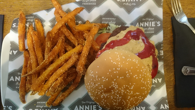 Annie's Burger Shack旅游景点图片