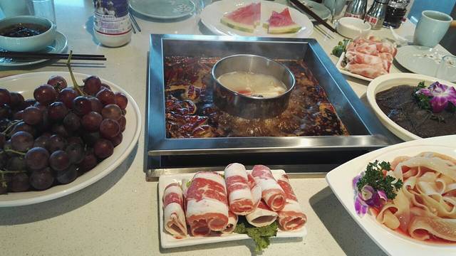 庖锅人家火锅(簇桥店)