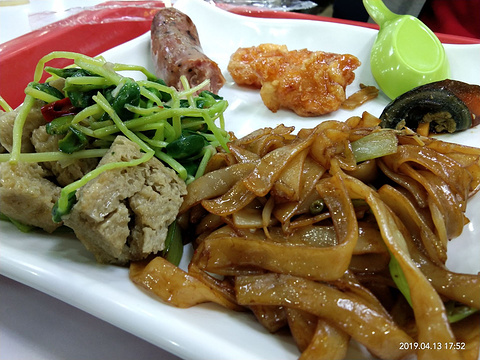 石锅咖喱饭-海南鸡饭(师苑风味餐厅)