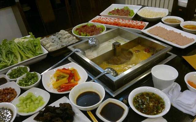 皇城老妈(十四纬路店)