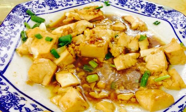 陈记老字号饭庄(龙虎山店)