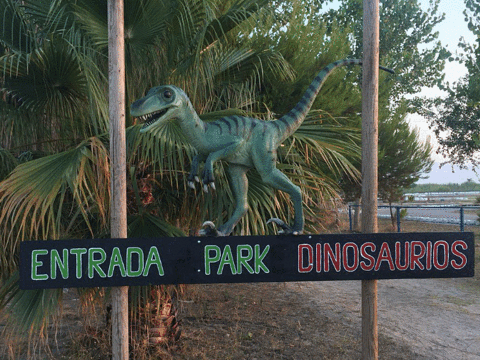 Vives Park - Dinosaurios Park旅游景点图片