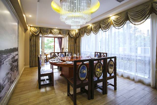 皇马假日游艇观海度假酒店(万绿园万象城店)·餐厅