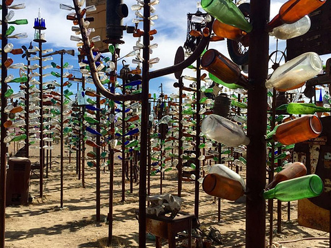 Elmer's Bottle Tree Ranch旅游景点图片