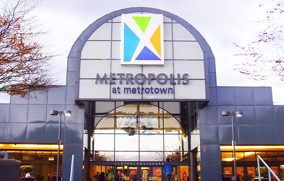 Metropolis at Metrotown旅游景点图片