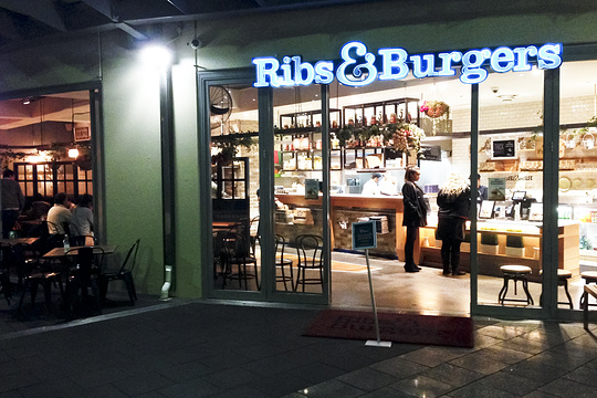 Ribs & Burgers旅游景点图片