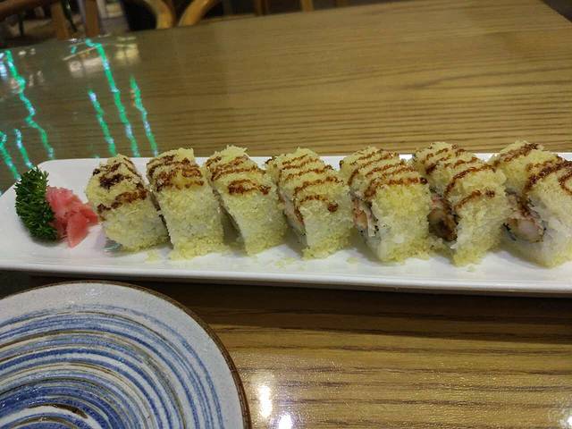 依品寿司(万达店)