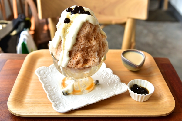 Featherstone Cafe, Bistro & Lifestyle Shop