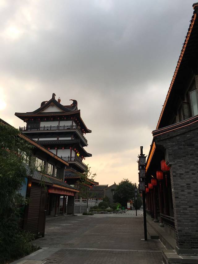 盐城八大碗品鉴店(开放大道店)