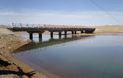 黄河源头第一桥的图片