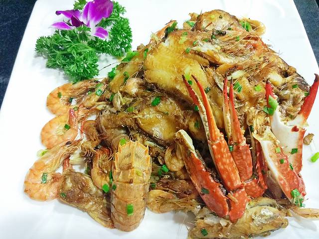 好兄弟郭巨海鲜(天一阁店)