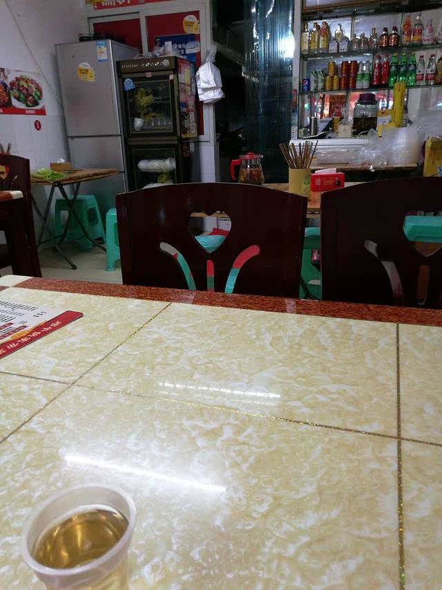 邓干锅家常菜(胡杨路店)