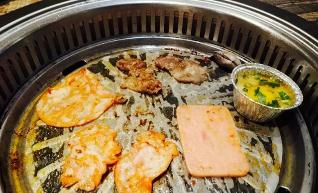 亿烤天下自助美食汇(百花广场店)