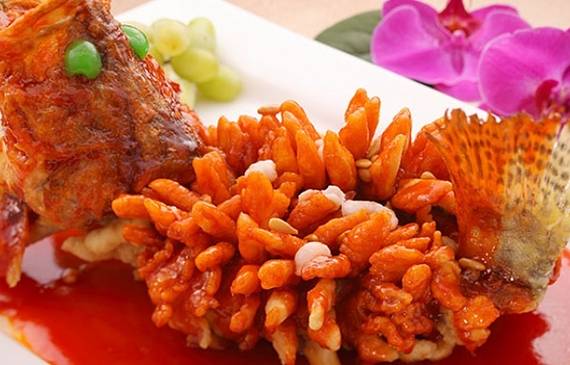 老牌坊鲁菜名店(省体店)