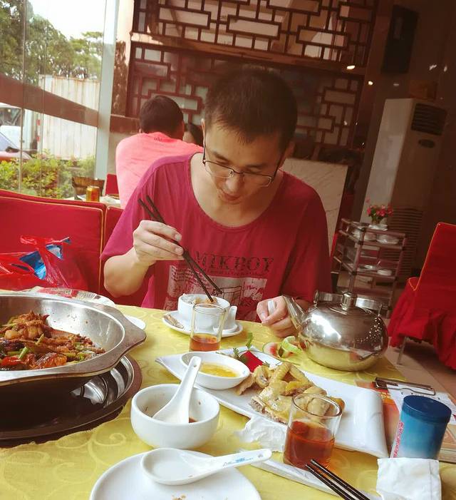 漓江村餐饮连锁(中山路店)