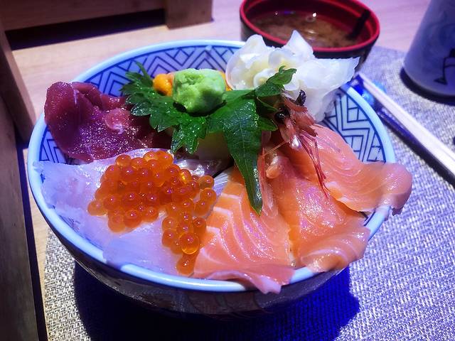 琴寿司居酒屋(中山广场店)