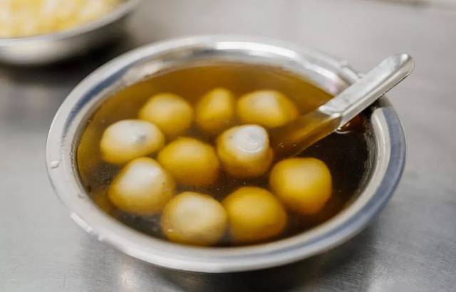 黄记八宝粥南宁市甜宝凉茶店