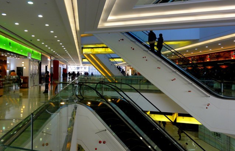 绿地中心·紫峰购物广场