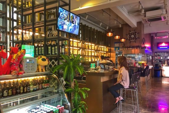 爵士码头异国餐厅