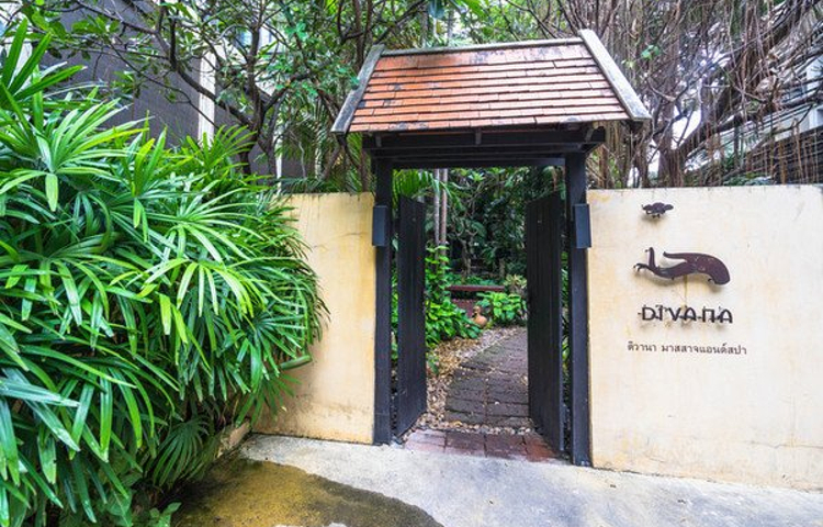 曼谷Divana Scentuara轻奢SPA