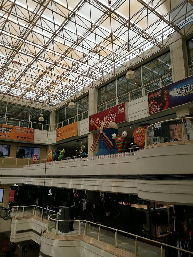 银泰百货(金华江南店)