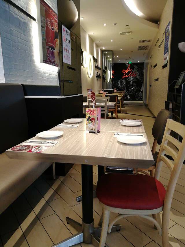 必胜客(万隆店)