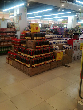 桑珠孜区乐购生活超市的图片