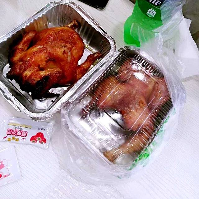 华莱士·全鸡汉堡(横店店)