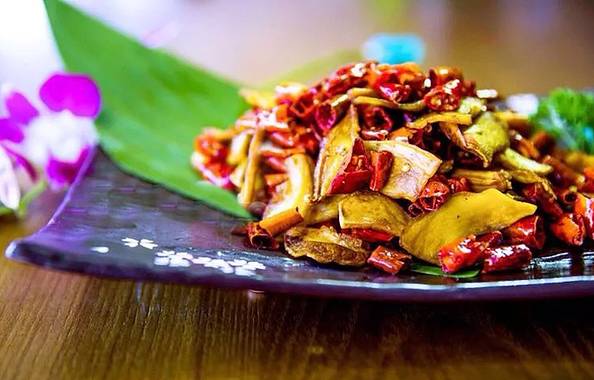 入迷餐吧·纳西庭院云南菜