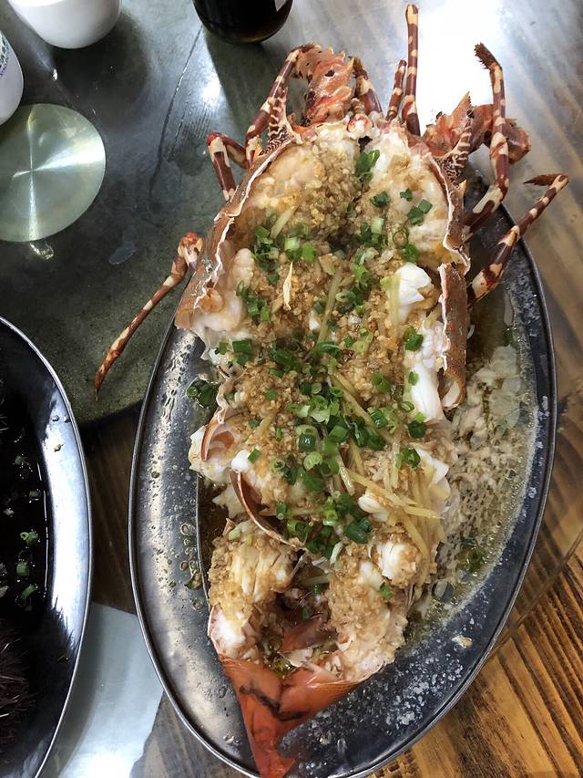 友谊路下岗职工海鲜加工广场