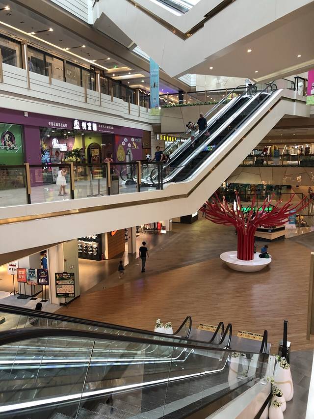 上海绿地缤纷广场(周浦店)