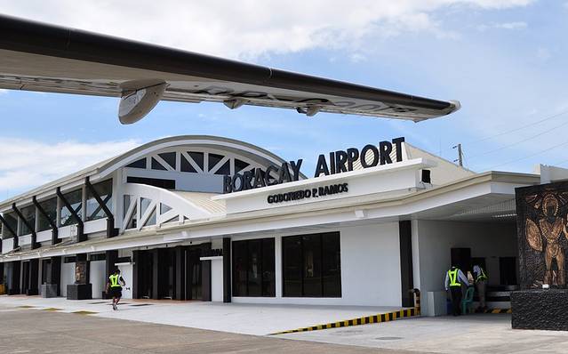 葛多菲多·洛莫斯机场