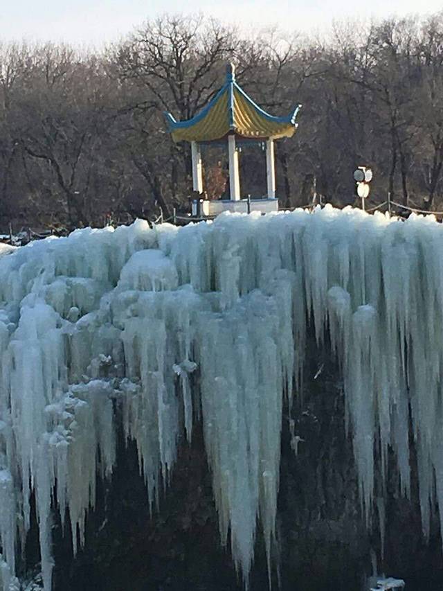 镜泊湖北湖-超市