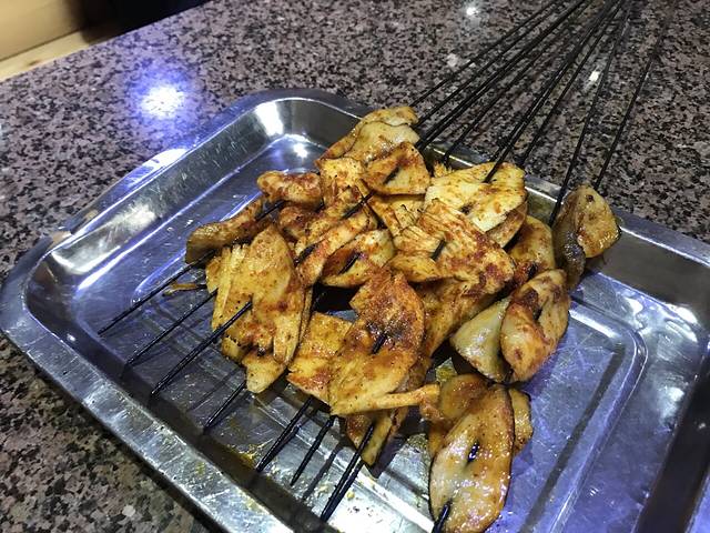 伊布拉特色炕锅