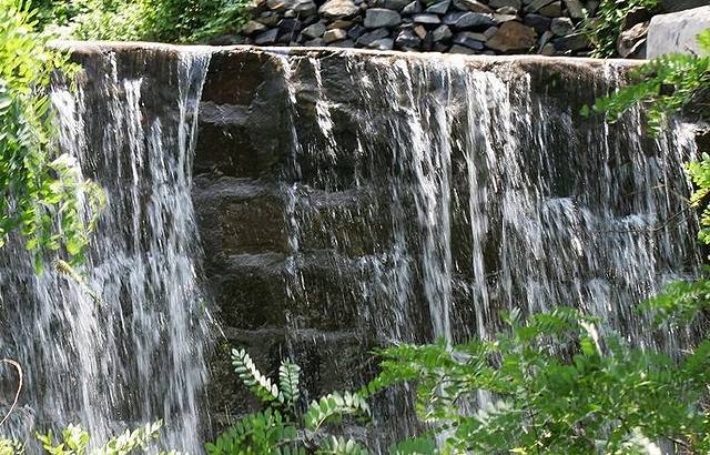 青阳镇雕窝峪景区