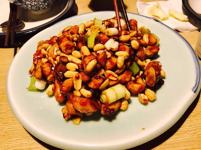 青年公社(伊势丹店)