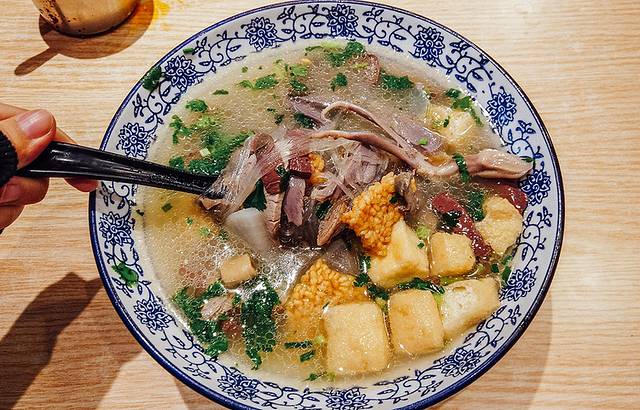 小潘记鸭血粉丝汤