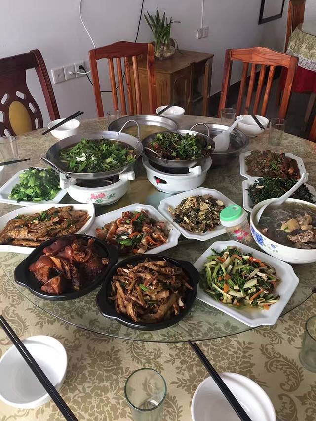 查济缘汁原味土菜馆