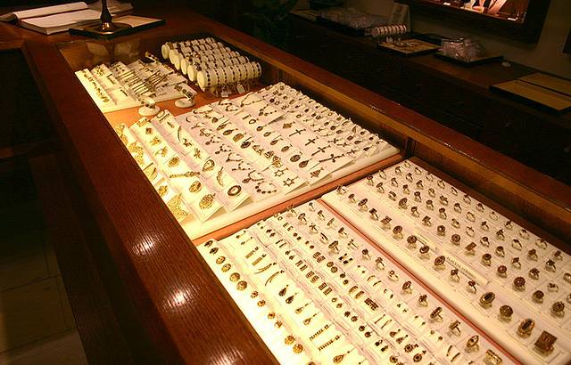 Granat Turnov珠宝店（Panská店）