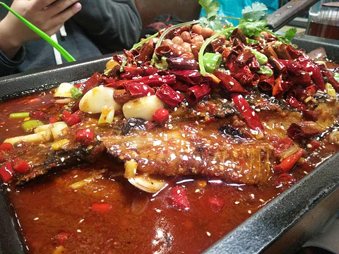 串啊串海鲜烧烤小龙虾的图片